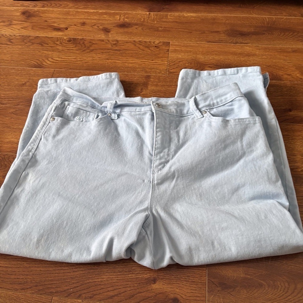 Gloria Vanderbilt All-Around slimming effect jeans in size 12